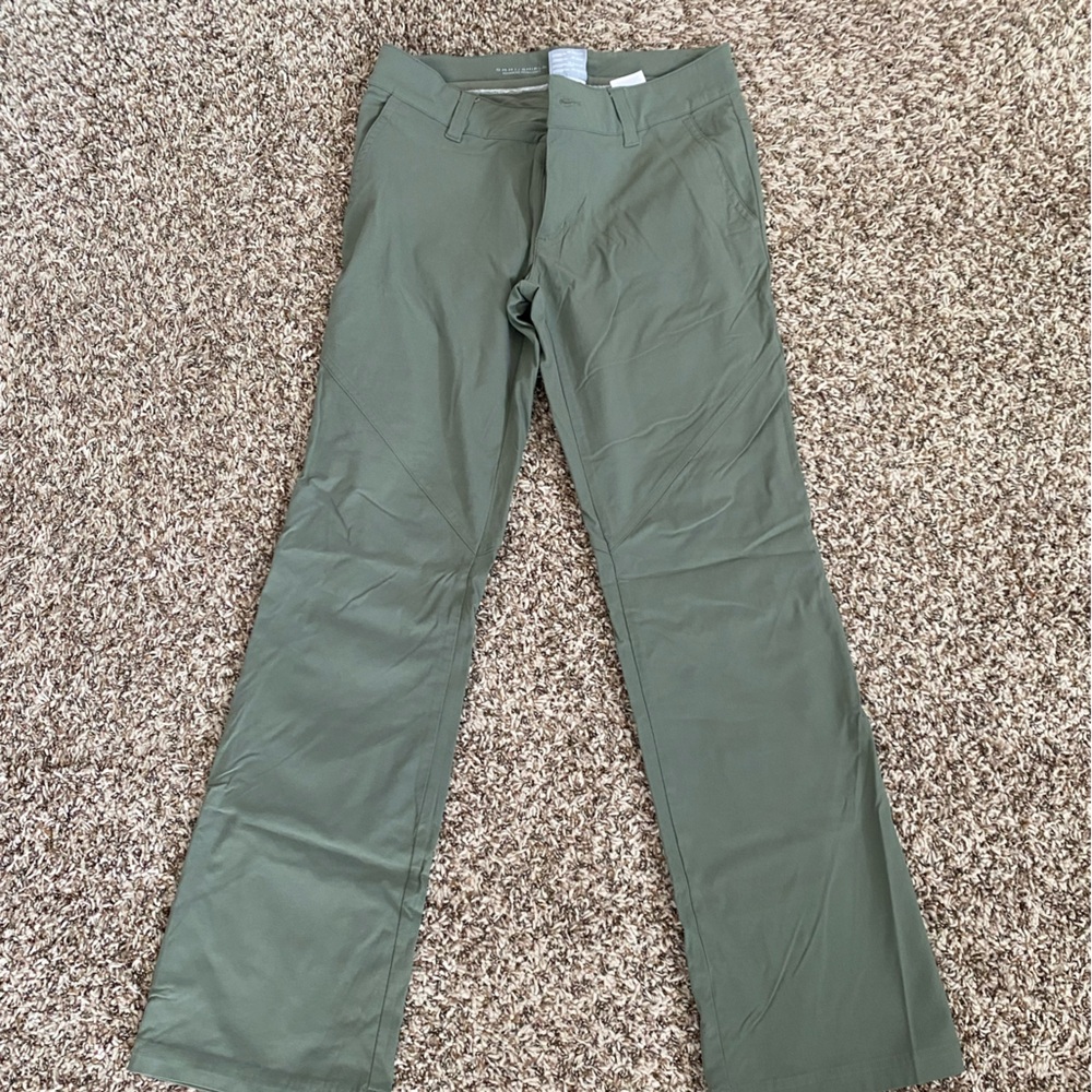 Columbia Omnishield Bootcut pants 8R VGUC olive green